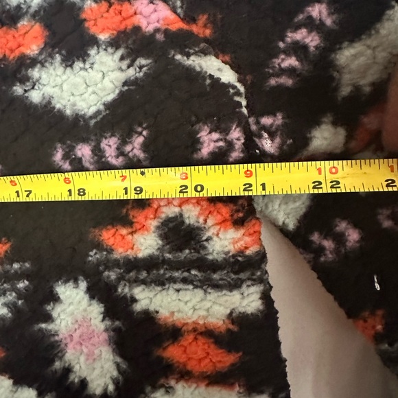 Wrangler Women's Black Retro Southwestern Print Sherpa Pullover Size S - Picture 12 of 12